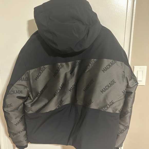 Mackage Farris-MG Down Ski Jacket – Carbon – Men’s Medium - Picture 2 of 5